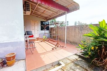 Kampung Binjai, Kedai Mulong