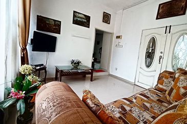 Kampung Binjai, Kedai Mulong