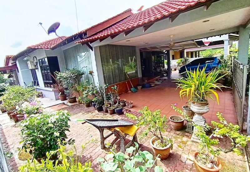 Kampung Binjai, Kedai Mulong