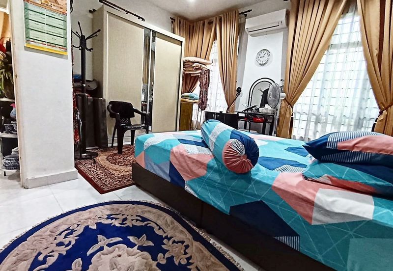 Kampung Binjai, Kedai Mulong