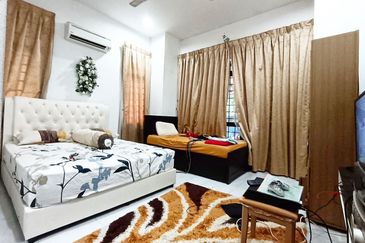 Kampung Binjai, Kedai Mulong