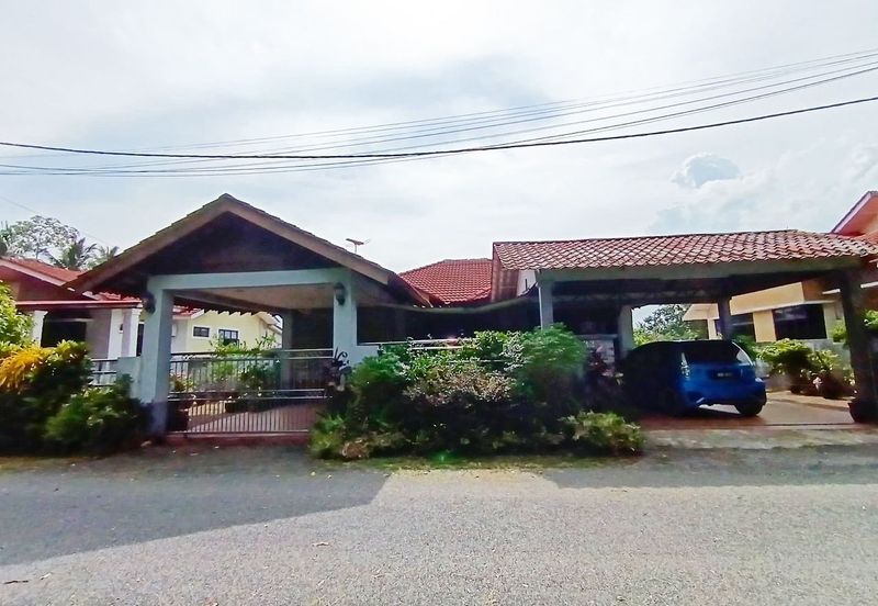 Kampung Binjai, Kedai Mulong
