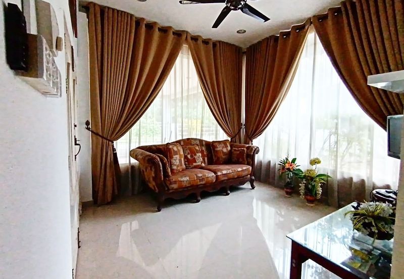 Kampung Binjai, Kedai Mulong