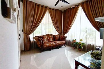 Kampung Binjai, Kedai Mulong