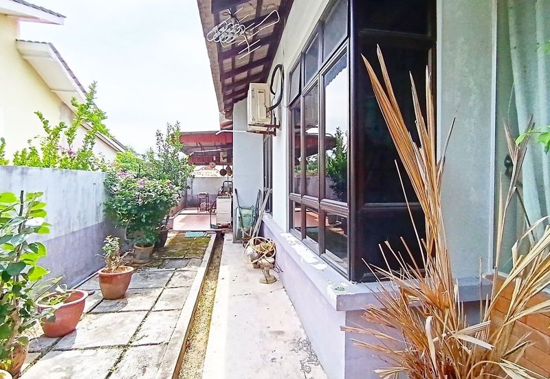 Kampung Binjai, Kedai Mulong