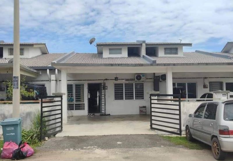 BANDAR SATELITE MUADZAM SHAH