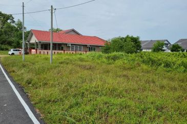 TAMAN CEMPAKA JAYA PECAHAN LOT 3653