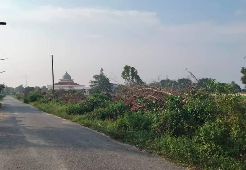 𝐓𝐀𝐍𝐀𝐇 𝐁𝐄𝐑𝐒𝐓𝐀𝐓𝐔𝐒 𝐁𝐀𝐍𝐆𝐔𝐍𝐀𝐍 𝐓𝐎𝐊 𝐉𝐄𝐌𝐁𝐀𝐋, 𝐊𝐔𝐀𝐋𝐀 𝐍𝐄𝐑𝐔𝐒 𝐓𝐄𝐑𝐄𝐍𝐆𝐆𝐀𝐍𝐔