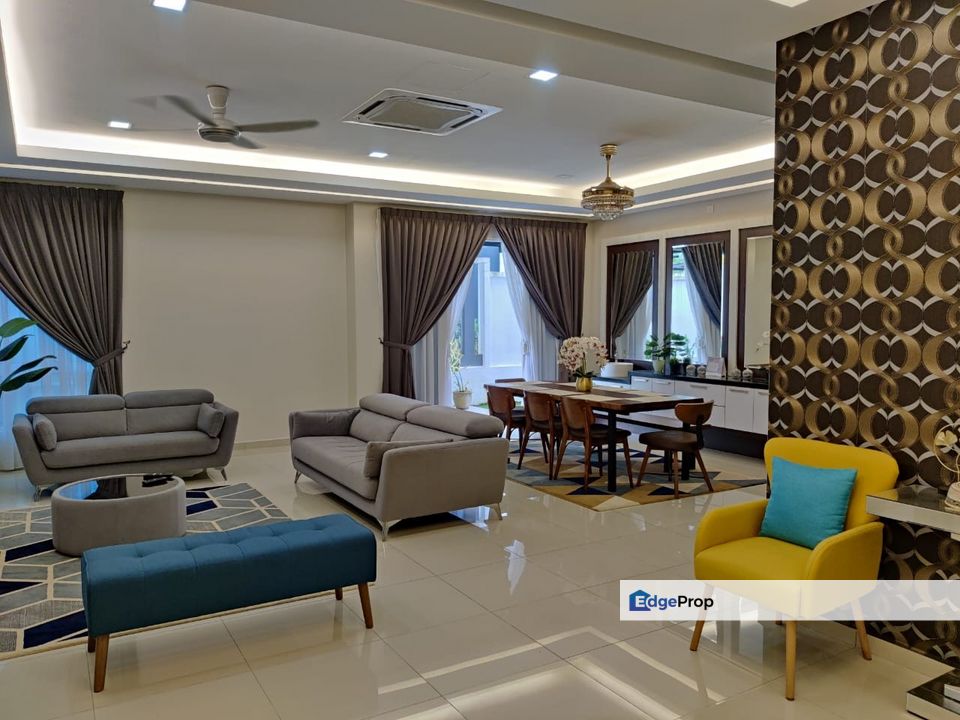 DOUBLE STOREY SEMI D, MAHKOTA HEIGHT (PHASE 2), KUANTAN, Pahang, Kuantan