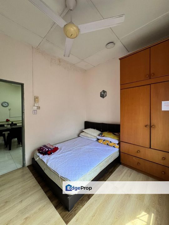 TERES SETINGKAT TAMAN SEBERANG BALOK KUANTAN, Pahang, Kuantan