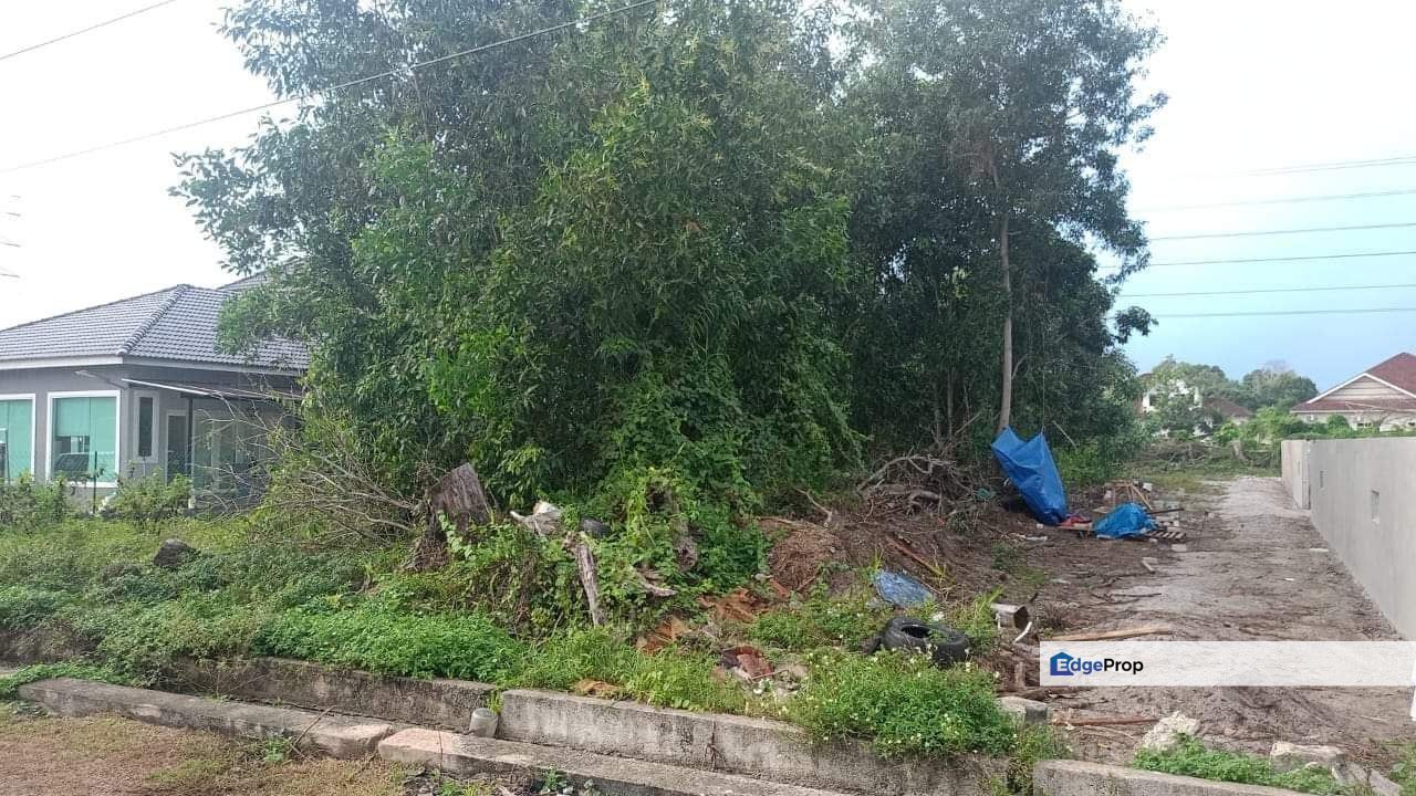 Tanah Lot Banglo RTK Pulau Serai Pekan, Pahang, Kuantan