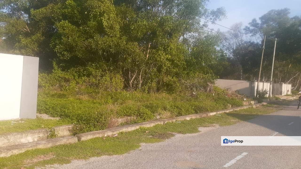 Tanah Lot Banglo RTK Pulau Serai Pekan, Pahang, Kuantan