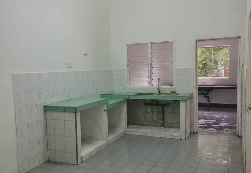 TAMAN PANDAN AMAN PECAHAN LOT 40619