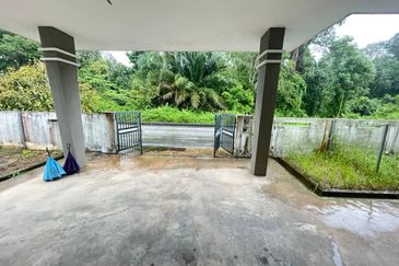 Kampung Sungai Deraka