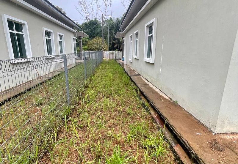 Kampung Sungai Deraka