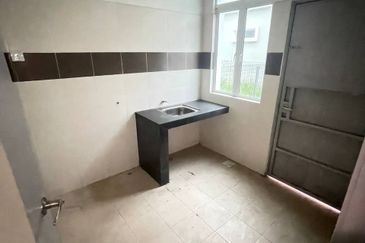 Kampung Sungai Deraka