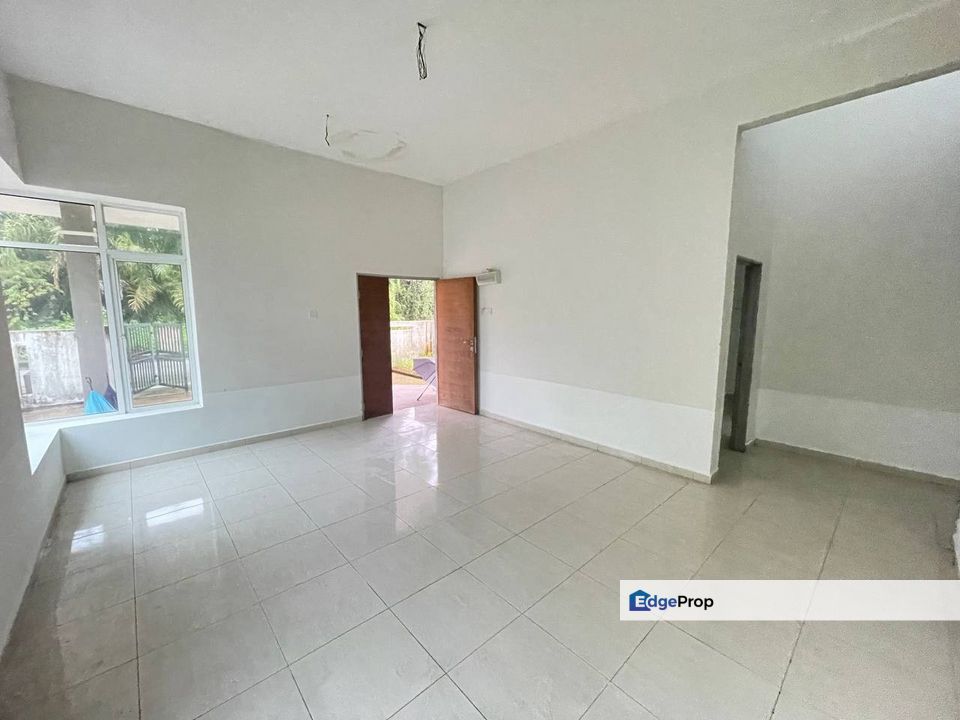 SEMI-D JALAN SUNGAI DERAKA 2 TANJUNG LUMPUR, KUANTAN, Pahang, Kuantan