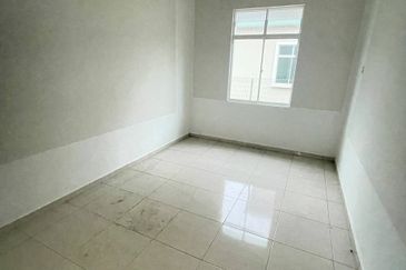 Kampung Sungai Deraka