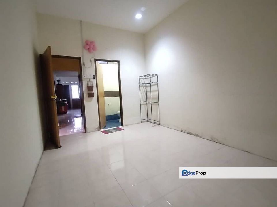 Teres Taman Alor Ara Kenanga Pekan Pahang, Pahang, Pekan