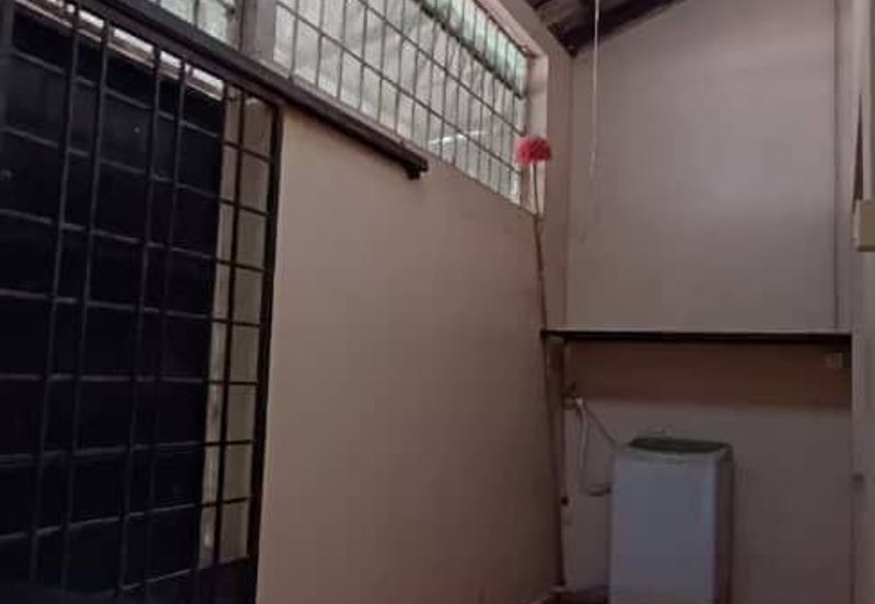 SUNGAI KARANG DARAT I