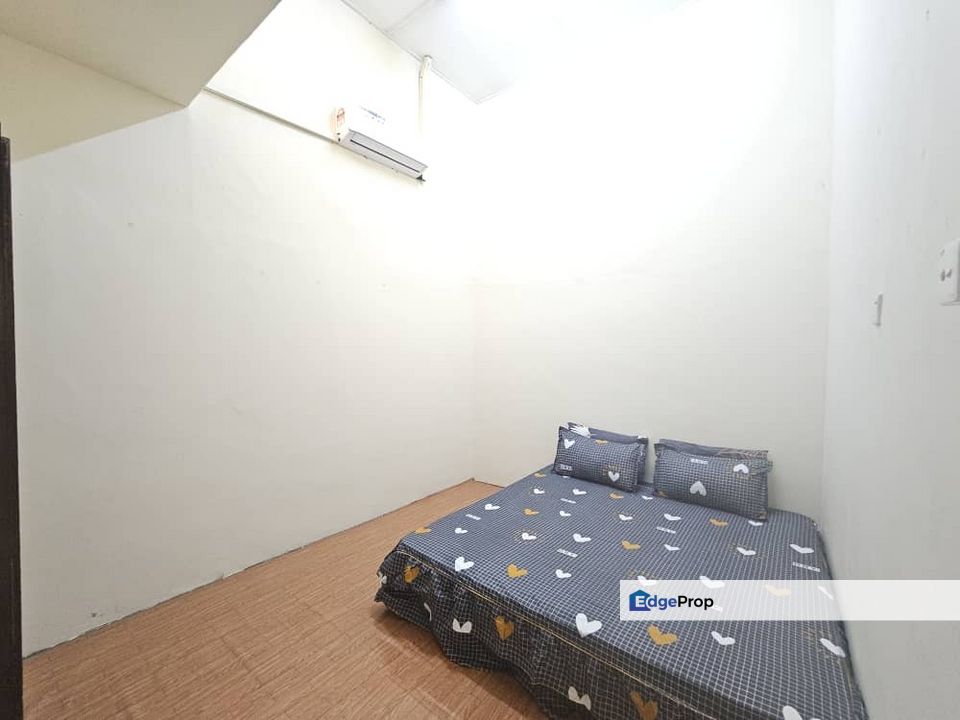 Teres - Taman Ketapang Mawar, Pekan Pahang Untuk Dijual, Pahang, Pekan