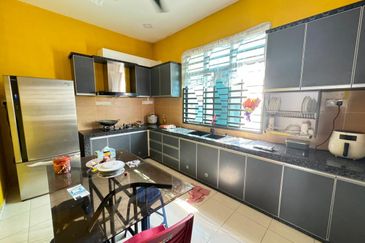 PERKAMPUNGAN SRI MAHKOTA AMAN