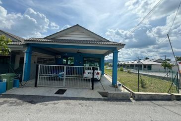 PERKAMPUNGAN SRI MAHKOTA AMAN