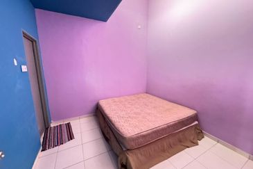 PERKAMPUNGAN SRI MAHKOTA AMAN