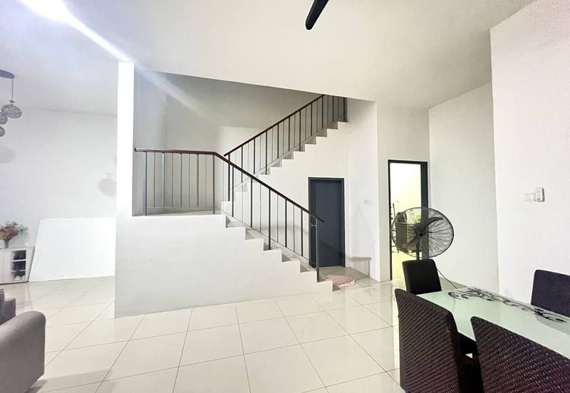 SENTRAL RESIDENCE @ TRIANG