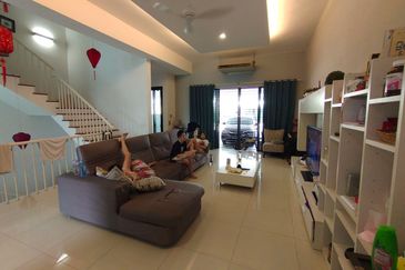 Duta Villa, Setia Alam