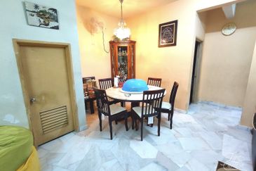 Persiaran Puncak Alam 1 