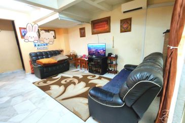 Persiaran Puncak Alam 1 