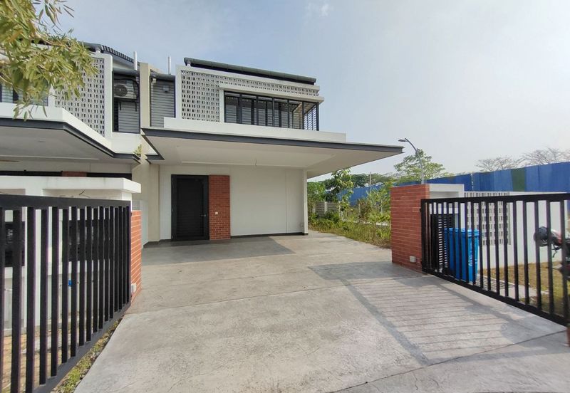 Elmina Green Three @ City of Elmina