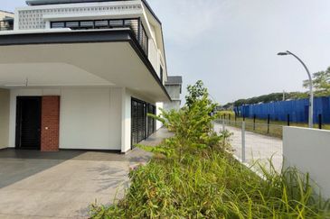 Elmina Green Three @ City of Elmina