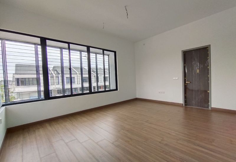 Elmina Green Three @ City of Elmina