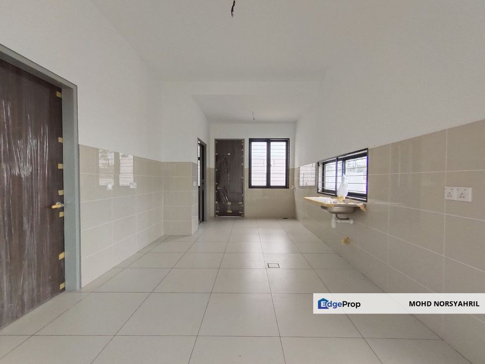 Nice New End Lot Elmina Green, Selangor, Sungai Buloh