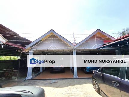 Land and nice house with a lot room at Kampung Ujong Permatang Kuala Selangor, Selangor, Kuala Selangor