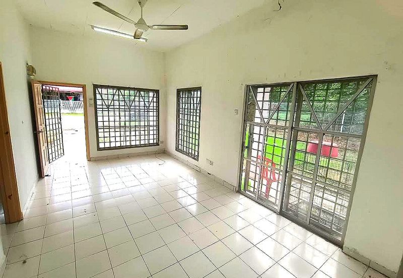 Kota Puteri, Batu Arang