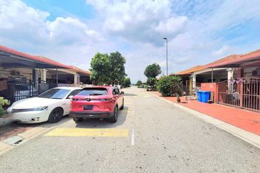 Seksyen 30, Shah Alam