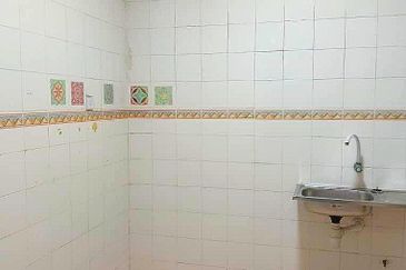 Melati Apartment, Taman Bukit Subang