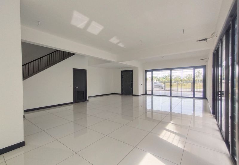 Hevea Elmina Gardens