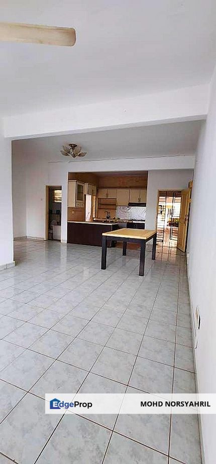 Pangsapuri Subang Muriatlra ,Subang Bestari, Selangor, Subang