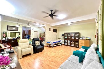 Seksyen 11, Kota Damansara