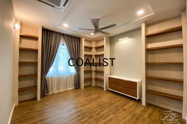 Jalan Spektrum U16 @ Taman Bukit Subang