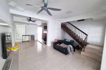 Persiaran Puncak Alam 2 