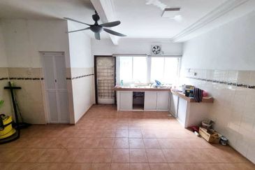 Persiaran Puncak Alam 2 