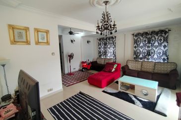 Persiaran Puncak Alam 1 