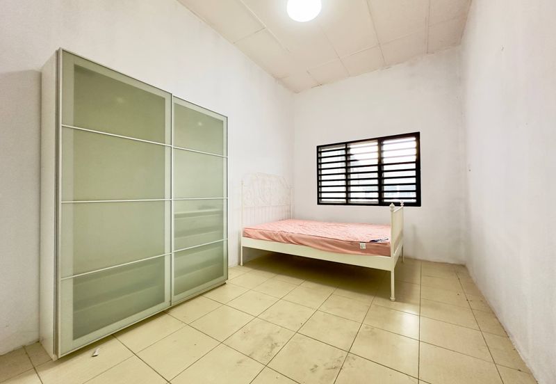 Taman Sungai Kapar Indah