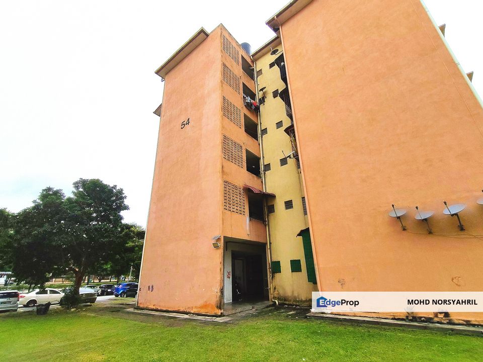 FOR SALE : Flat PKNS Seksyen 7 Shah Alam ., Selangor, Shah Alam