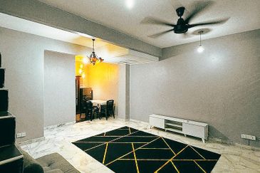 Persiaran Puncak Alam 1 